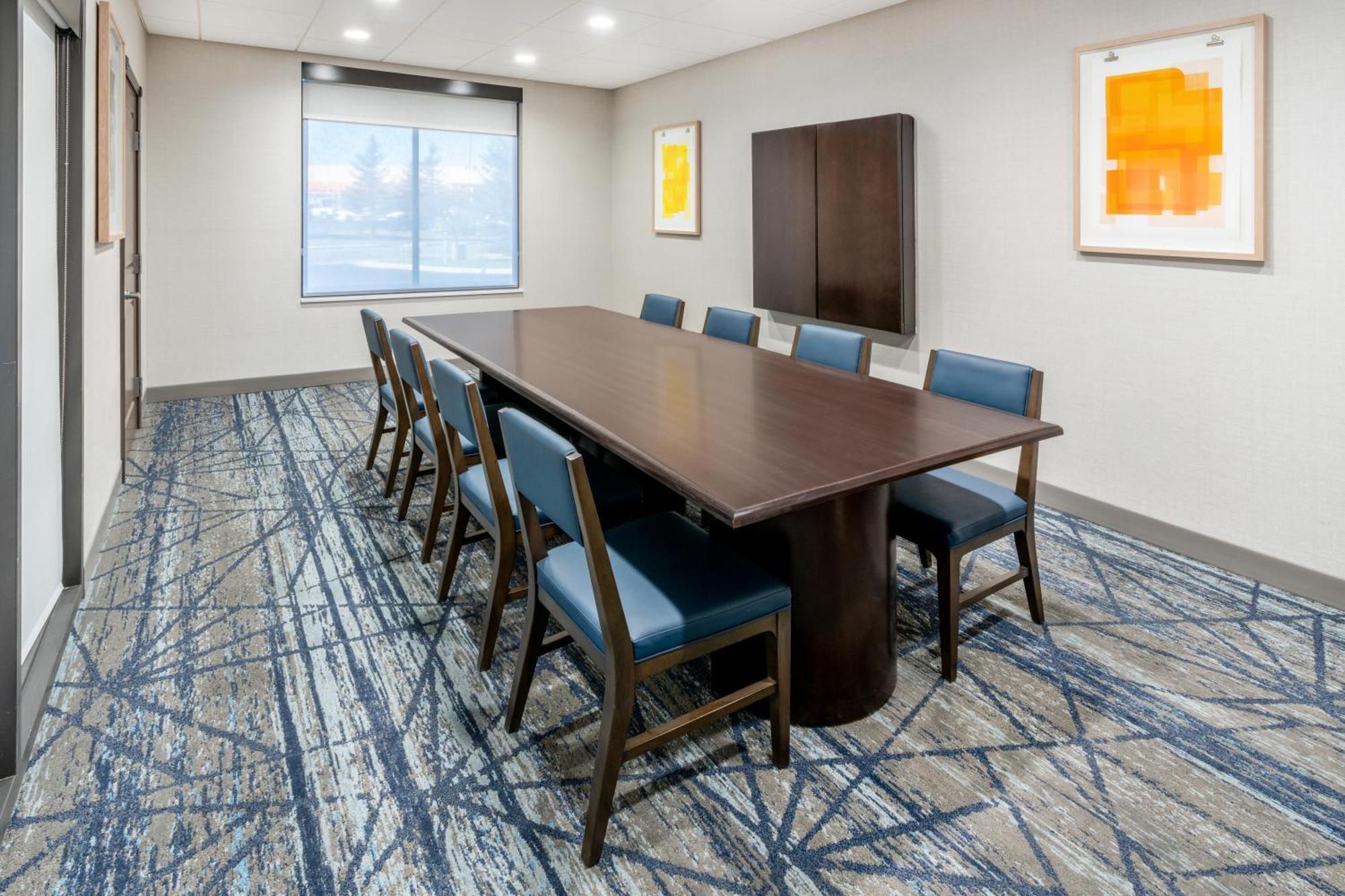 Holiday Inn Express Hotel & Suites Cheyenne By Ihg Exterior photo